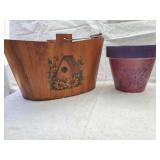 Wooden basket and terracotta planter

6.5in x