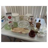 Assorted decorative items Assorted decorative items