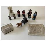 Lead figures and antique glass Lead figures and antique glass