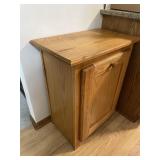 Oak trash can holder