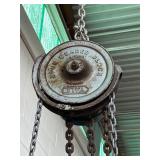 Yale chain 1 ton capacity