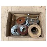 Mag insulators