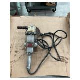Sanding tool and sanding disc