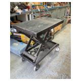 Hydraulic cart