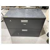 Hon cabinet