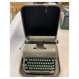 Remington Vtg typewriter