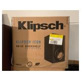 Klipsch K-b15 book shelf speakers in box