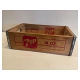 Vtg 7 up crate
