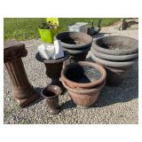 Plastic pots & pedestal