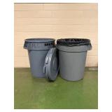 2 Brute Trash Cans and 3 Lids