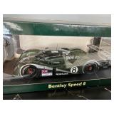AUTOart Bentley Speed Eight Model Race Car