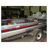 Bass Tracker PF16 Boat