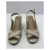 EasySpirit Heels Women's Size 7.5 Tan