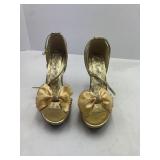 Delicacy Ella-44 Stilettos Women's Size 8.5 Gold