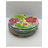 11 Floral Plastic Dinner Plates