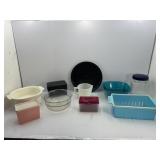 Miscellaneous Lot of Plastic Ware