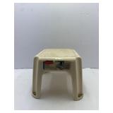 Rubbermaid Stepstool