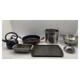 Miscellaneous Lot of Kitchen Ware: Pots Pans