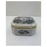 Melodies of Christmas 1989 Porcelain Music Box
