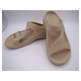 Women's Hounds Z Strap Sandals Tan Size 5/6 W