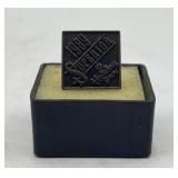 1989 Superior Holiday Inn Lapel Pin
