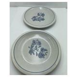 Pfaltzgraff Yorktowne Stoneware Dinner Plates