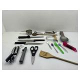Miscellaneous Lot of Kitchen Gadgets
