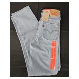 Women's size Levi's jeans. New w/ tags