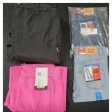 Girl's size 12 Levi's jeans, size 10/12 snow