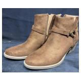 White Mountain Women's Size 7 Ankle Boots