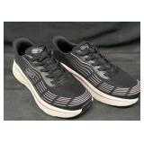 Skechers Swift Fit Ladies Size 10 Sneakers, Worn