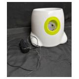 Interactives Auto Ball Launcher Dog Toy WhtGrn