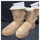 UGG Womenï¿½s Size 8 Bailey Bow II Boots