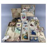 Group of paper dolls, antique Valentines,