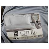 Queen size 6 piece sheet set