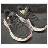 Skechers Swift Fit Ladies Size 7.5 Sneakers