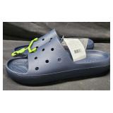 Crocs Men's size 10, women's size 12