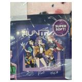 K-POP Demon Hunters Huntrix Silk Touch Throw