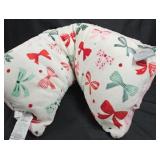 Body Pillow. Pink/bows