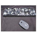 POPIT Wireless Retro Keyboard  Mouse 2pc Black