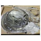 Tri-ply Modern 10 piece cookware set.