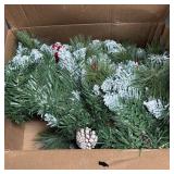 Christmas Garland Pine Berries Pinecones 6-9ft