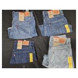 Women's size 8 Levi's jean shorts. New w/ tags