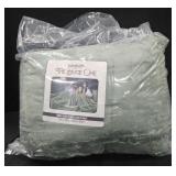 The Huge One throw blanket 110x132'