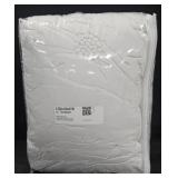 Twin/Twin XL floral Pintuck comforter set