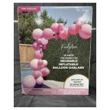 28 piece reusable inflatable balloon garland