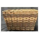 2- woven baskets brown