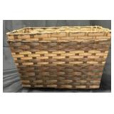 2- woven baskets brown