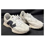 USED!!! New Balance Women's Size 7.5 Sneakers