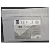 Queen size 6 piece sheet set